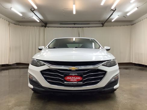 Used 2024 Chevrolet Malibu LT FWD image 11