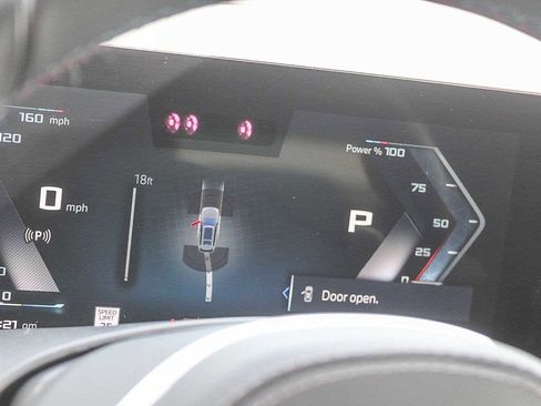 Used 2025 BMW X7 M60i AWD/4WD image 22