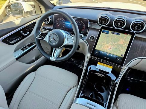 New 2026 Mercedes-Benz GLC 300 4MATIC image 28