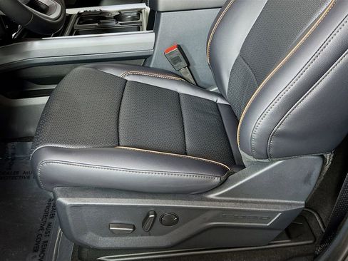 New 2025 Ford F350 Lariat w/ FX4 Off-Road Package image 23