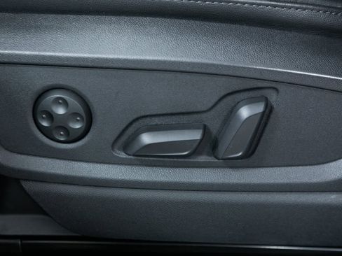 Used 2023 Audi Q5 2.0T Premium image 17