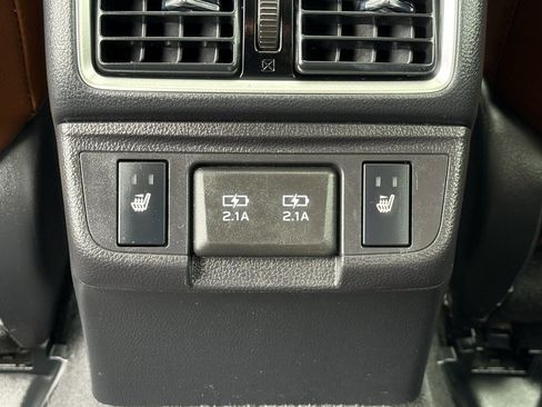 Used 2019 Subaru Outback 3.6R Touring w/ Popular Package #3A image 16