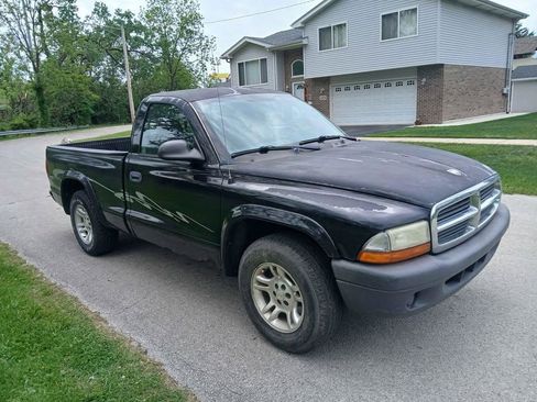 Used 2004 Dodge Dakota 2WD Regular Cab w/ Tire & Handling Group image 3