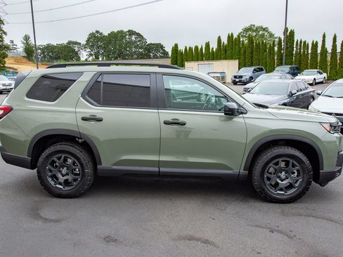 New 2026 Honda Pilot TrailSport image 5