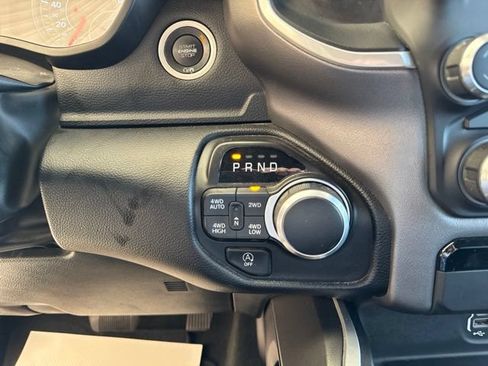 Used 2022 RAM 1500 Big Horn AWD/4WD image 17