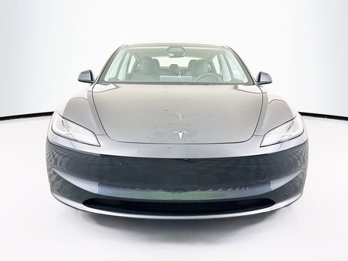 Used 2024 Tesla Model 3 image 2