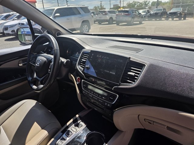 Used 2021 Honda Pilot Touring image 5