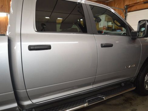 Used 2024 RAM 2500 Big Horn w/ Bed Utility Group image 10