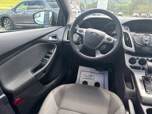 Used 2013 Ford Focus SE FWD image 15