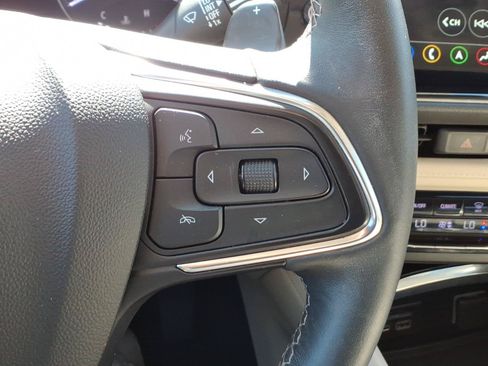 Used 2023 Buick Envision Avenir AWD/4WD image 17
