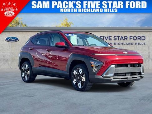 Used 2025 Hyundai Kona SEL image 1