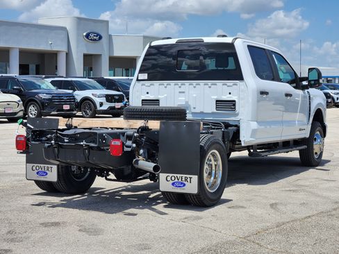New 2026 Ford F350 XL w/ XL Chrome Package AWD/4WD image 7