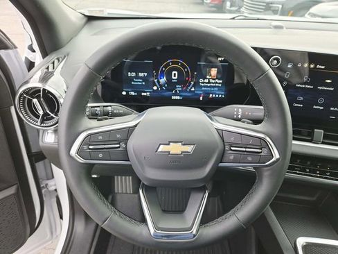 Used 2026 Chevrolet Equinox LT w/ LPO, Floor Liner Package image 15