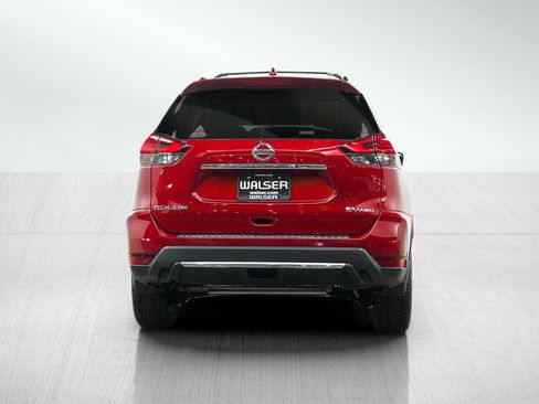 Used 2017 Nissan Rogue SV w/ Midnight Edition AWD/4WD image 4