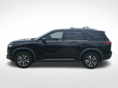Used 2023 Nissan Pathfinder SL FWD image 5