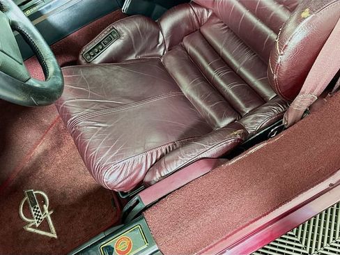 Used 1993 Chevrolet Corvette Coupe image 18