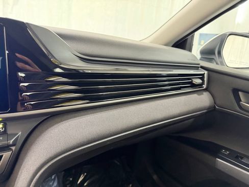 Used 2025 Toyota Camry LE FWD image 23