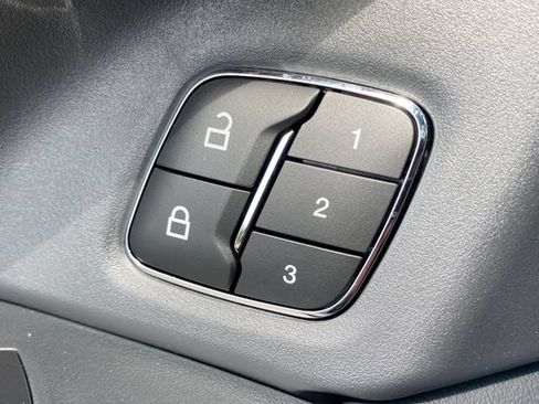Used 2024 Ford Expedition Max Platinum AWD/4WD image 36