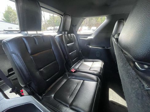 Used 2017 Ford Explorer XLT w/ Equipment Group 202A image 29
