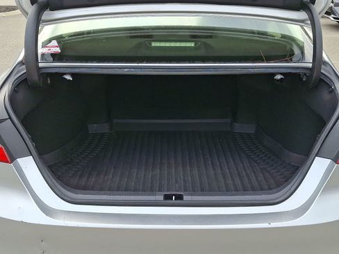Certified 2018 Toyota Camry LE FWD image 29