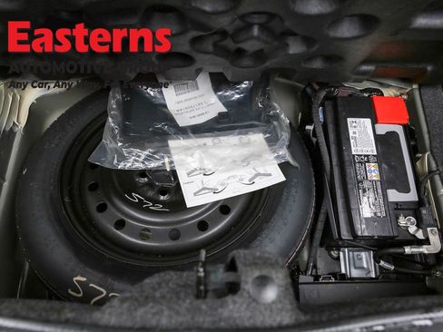 Used 2023 Dodge Challenger SXT image 22