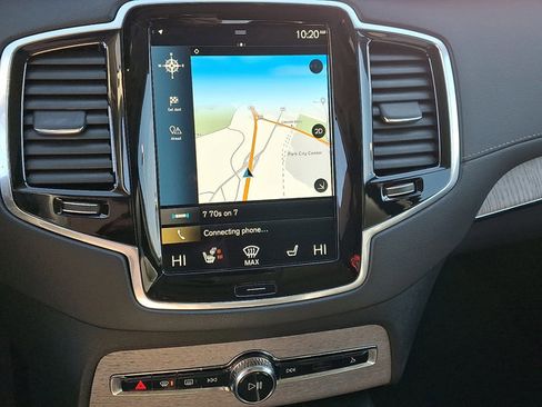 Used 2022 Volvo XC90 T6 Inscription w/ Lounge Package image 18