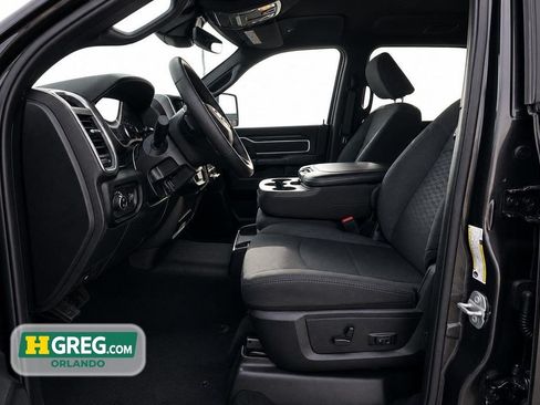 Used 2025 RAM 2500 Big Horn AWD/4WD image 10