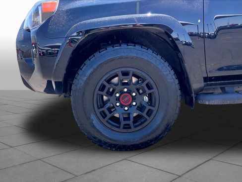 Used 2024 Toyota 4Runner SR5 Premium w/ Moonroof Package AWD/4WD image 11