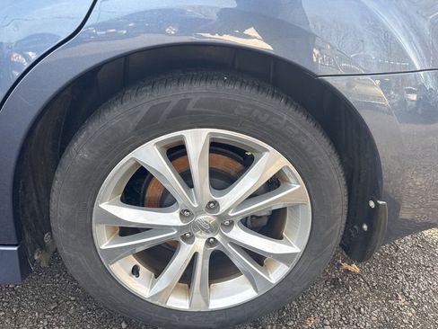 Used 2013 Subaru Legacy 3.6R Limited image 28