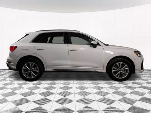 Used 2023 Audi Q3 2.0T Premium image 16