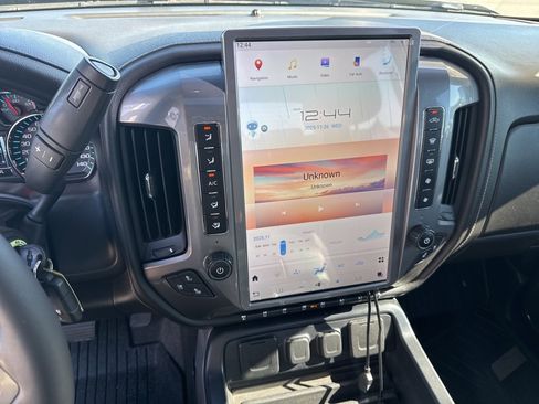 Used 2019 Chevrolet Silverado 2500 LTZ w/ Duramax Plus Package image 30