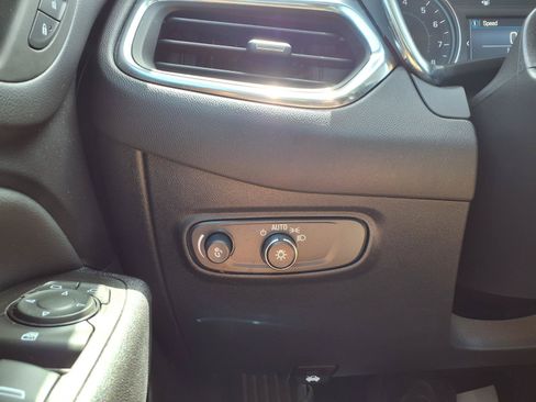 Used 2024 Chevrolet Equinox LT w/ LPO, Floor Liner Package FWD image 13