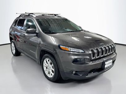 Used 2018 Jeep Cherokee Latitude Plus w/ Cold Weather Group