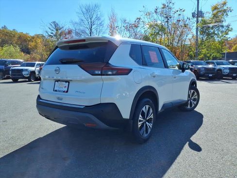 Certified 2023 Nissan Rogue SV image 5