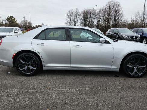 Used 2023 Chrysler 300 S image 19