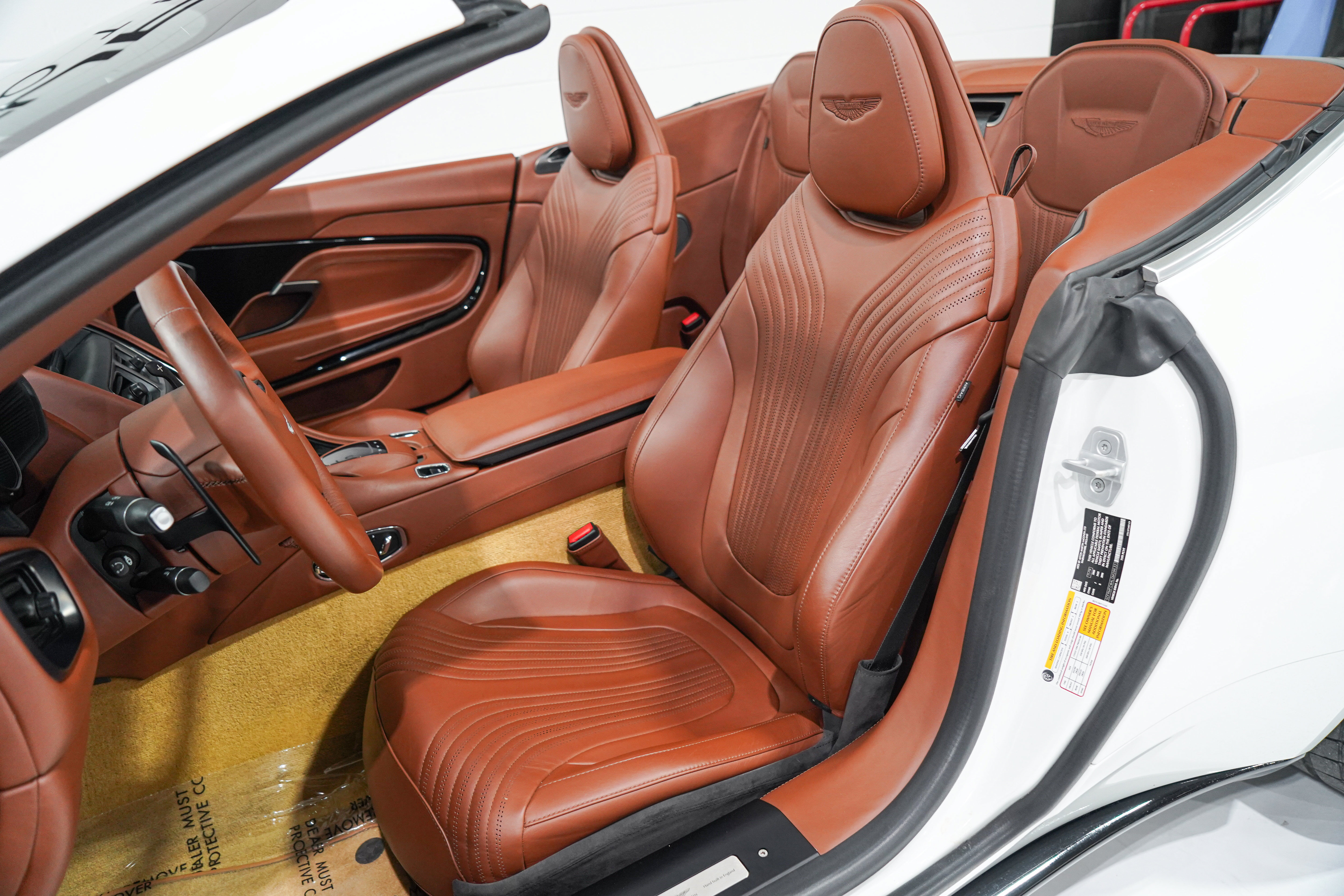Used 2020 Aston Martin DB11 Volante RWD image 10