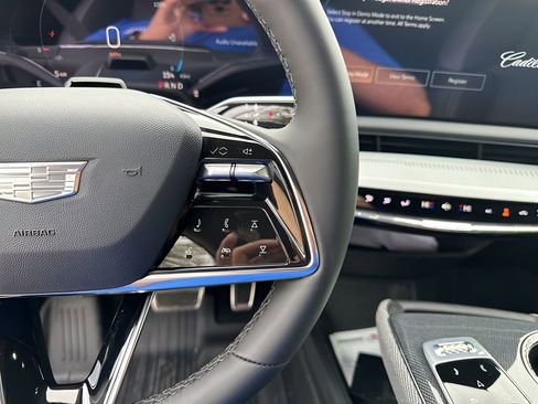 New 2026 Cadillac Optiq Sport 1 image 31