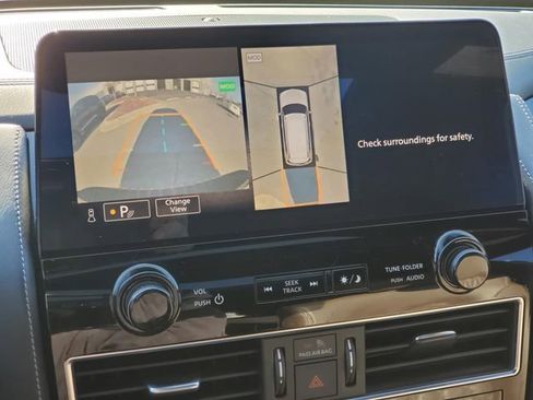 Certified 2022 Nissan Armada Platinum image 30