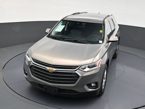 Used 2018 Chevrolet Traverse LT FWD image 19
