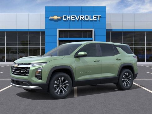 New 2026 Chevrolet Equinox LT w/ Convenience Package II AWD/4WD image 2