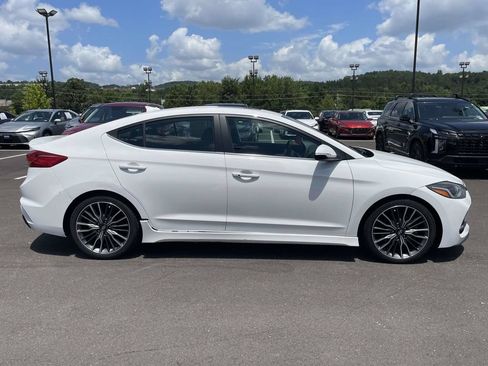 Used 2018 Hyundai Elantra Sport FWD image 2