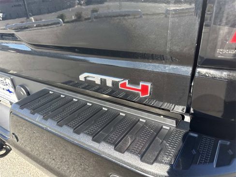 Used 2024 GMC Sierra 2500 AT4 w/ AT4 Premium Plus Package image 5
