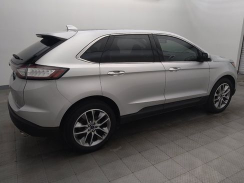 Used 2018 Ford Edge Titanium w/ Equipment Group 301A FWD image 10