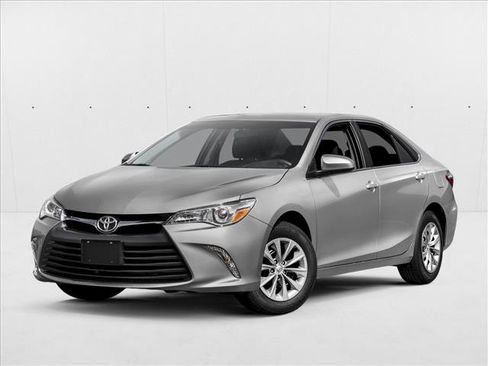 Used 2016 Toyota Camry LE FWD image 1