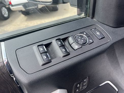 Used 2021 Ford F350 Lariat AWD/4WD image 19