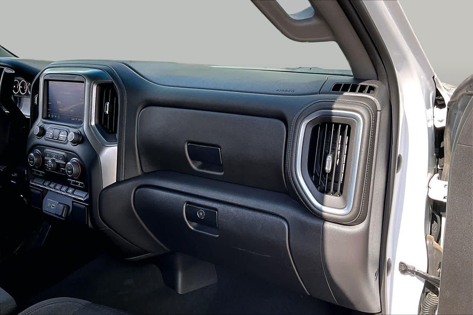 Used 2021 Chevrolet Silverado 1500 LT w/ Bed Protection Package RWD image 17