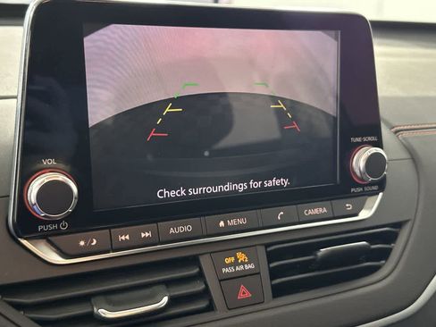 Used 2019 Nissan Altima 2.5 SR w/ SR Premium Package image 17