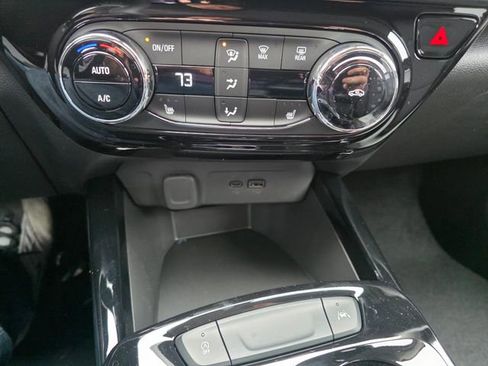 New 2026 Chevrolet Trax LT w/ LT Convenience Package image 26