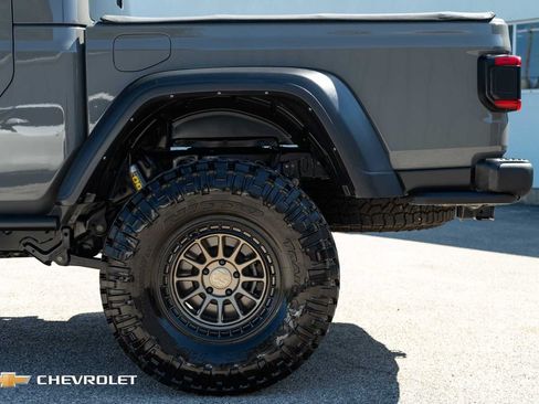Used 2022 Jeep Gladiator Rubicon w/ LED Lighting Group AWD/4WD image 14