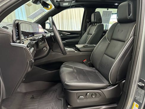 Used 2023 Cadillac Escalade Sport w/ Touring Package image 29